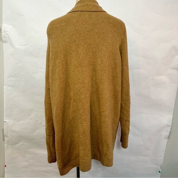 J Crew Factory Cardigan in Extra-soft Yarn Wool Blend 270 - Picture 3 of 3